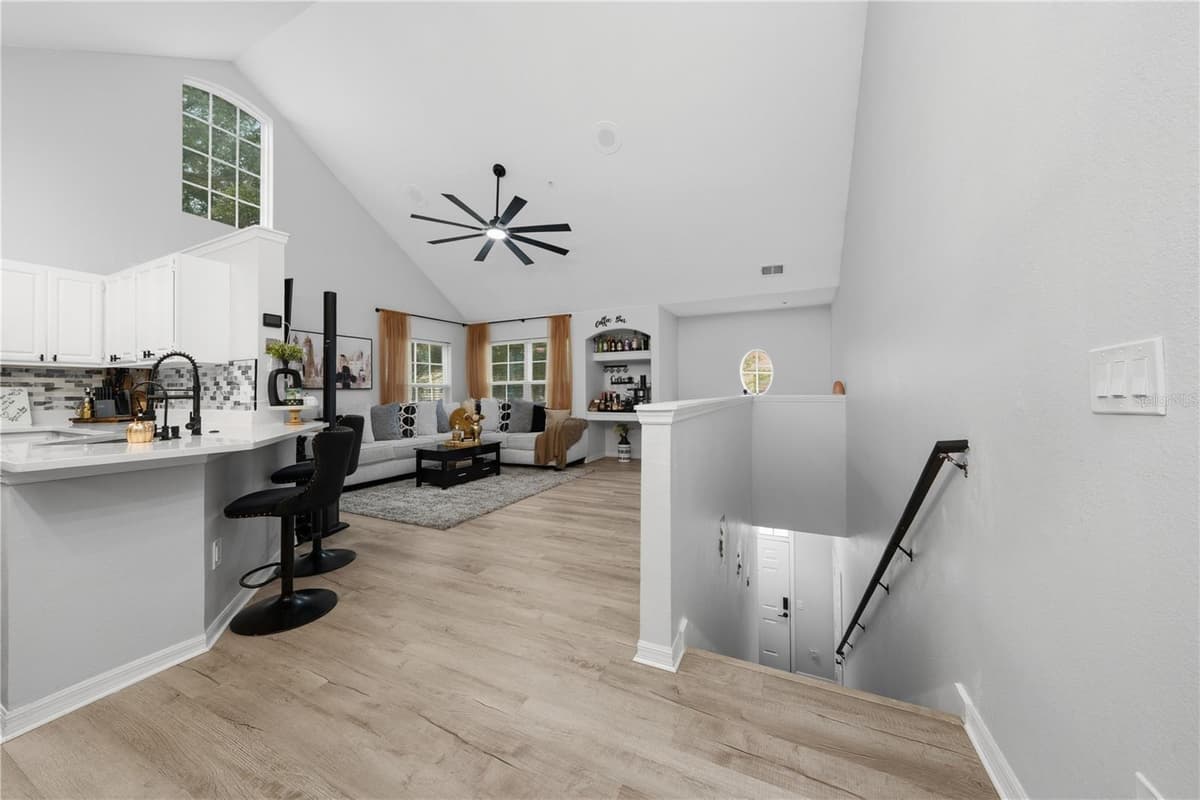 3432 WESTCHESTER SQUARE BOULEVARD — photo 4 of 43