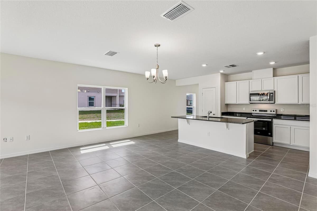 679 MEADOWS EDGE PLACE — photo 6 of 17