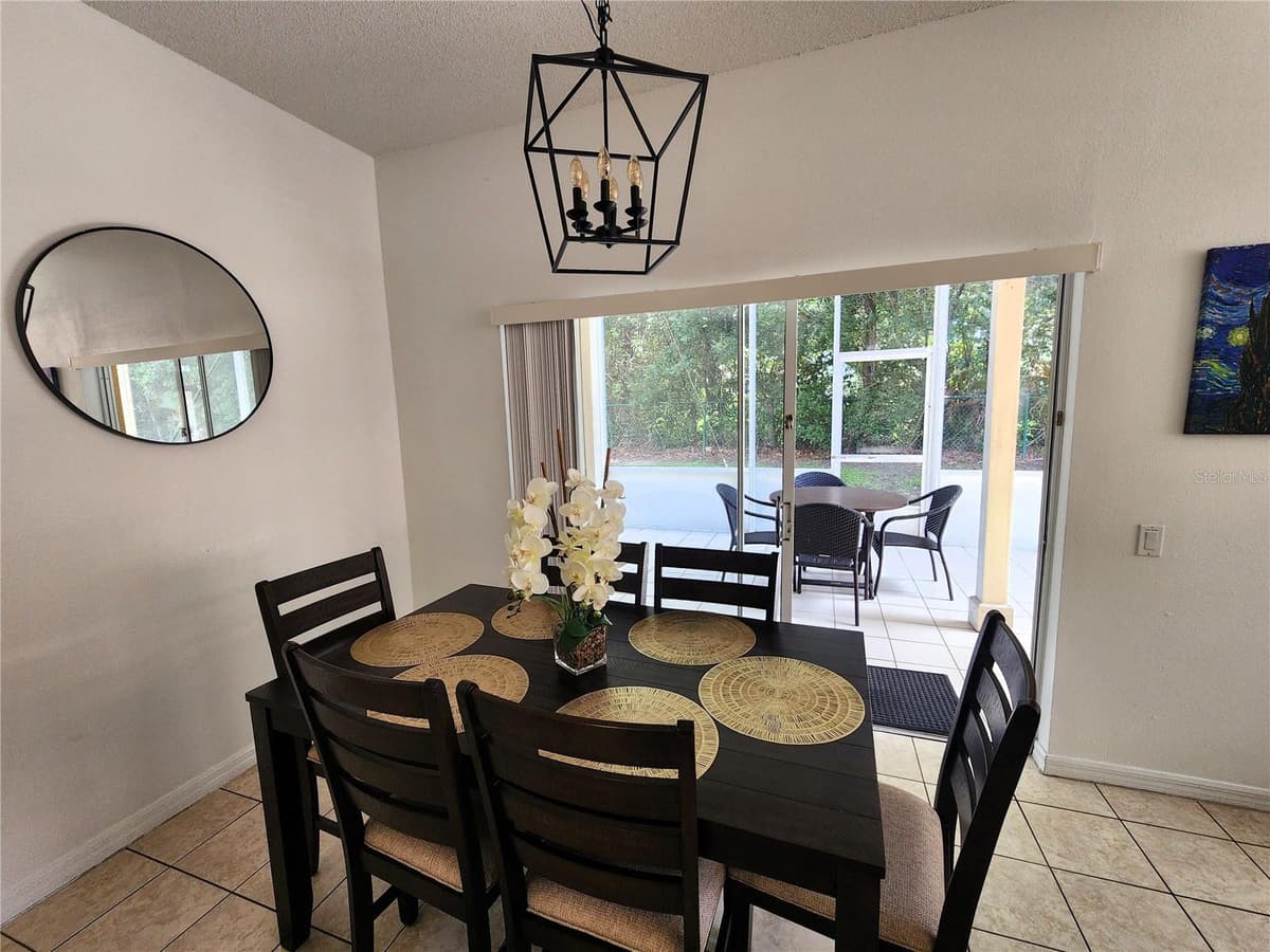 1013 PARK RIDGE CIRCLE — photo 10 of 56