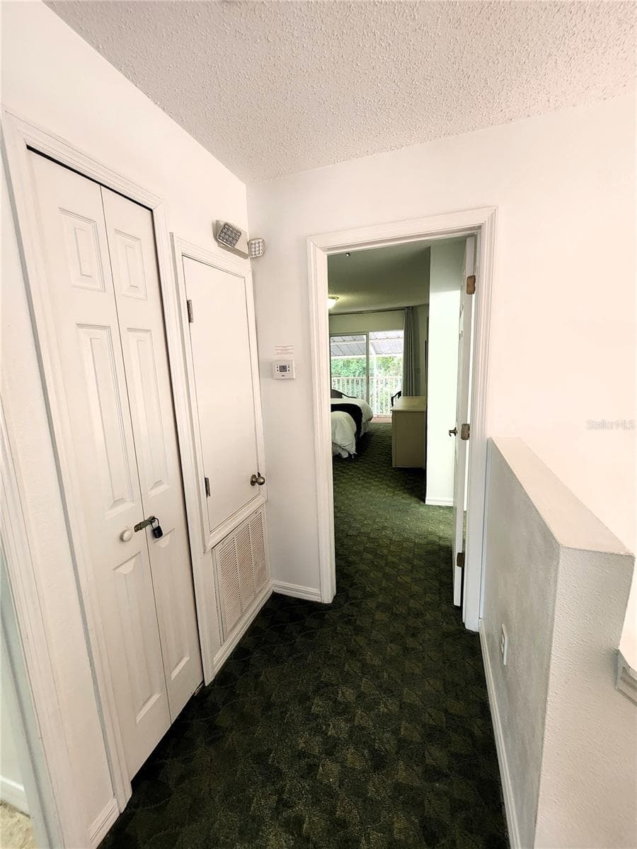 1013 PARK RIDGE CIRCLE — photo 35 of 56