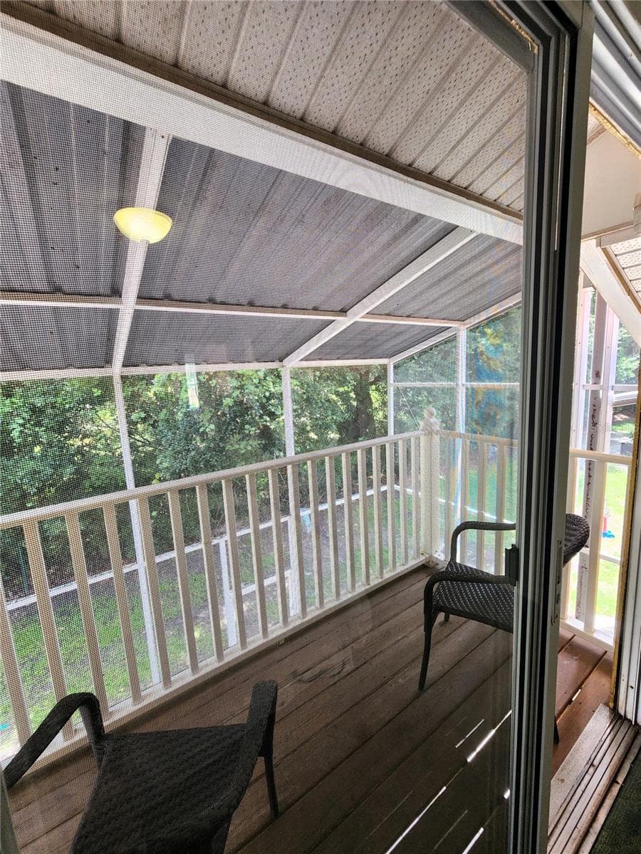 1013 PARK RIDGE CIRCLE — photo 31 of 56