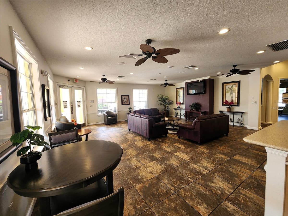 1013 PARK RIDGE CIRCLE — photo 49 of 56