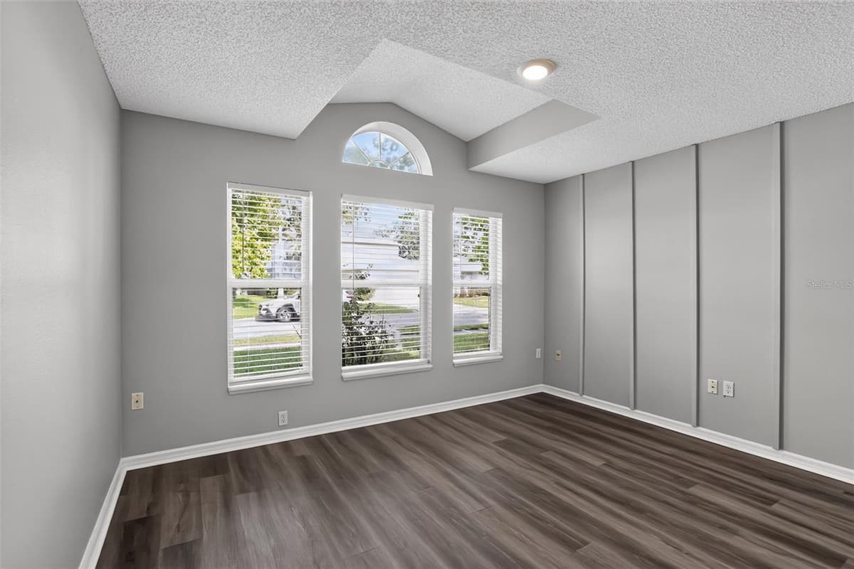 1080 AMANDA KAY CIRCLE — photo 24 of 30