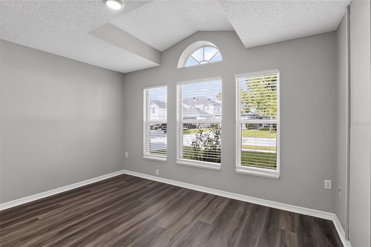 1080 AMANDA KAY CIRCLE — photo 22 of 30
