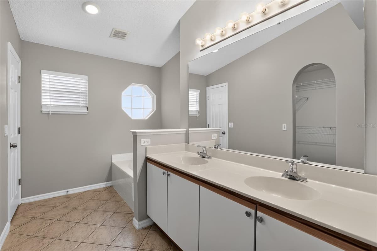 1080 AMANDA KAY CIRCLE — photo 26 of 30
