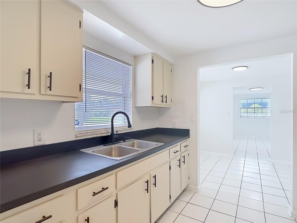 4416 JOHN BELL JR DRIVE — photo 12 of 45