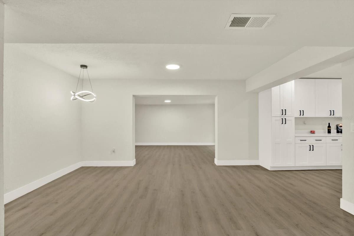 3606 AUTUMN PALM DRIVE — photo 6 of 31