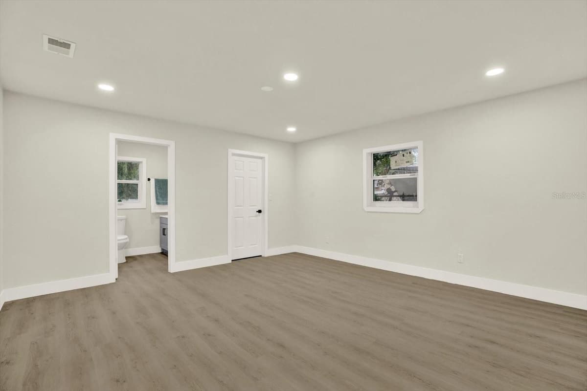 3606 AUTUMN PALM DRIVE — photo 22 of 31