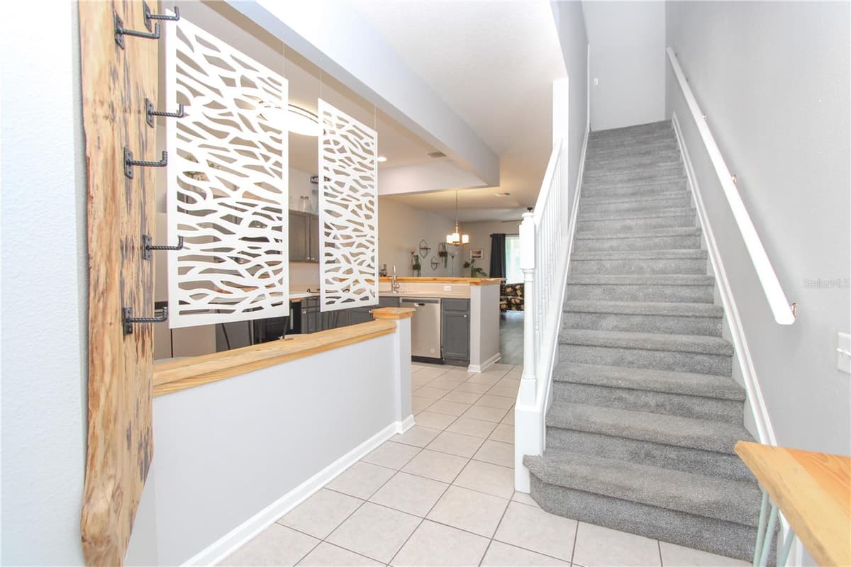 2722 CONCH HOLLOW DRIVE — photo 12 of 25