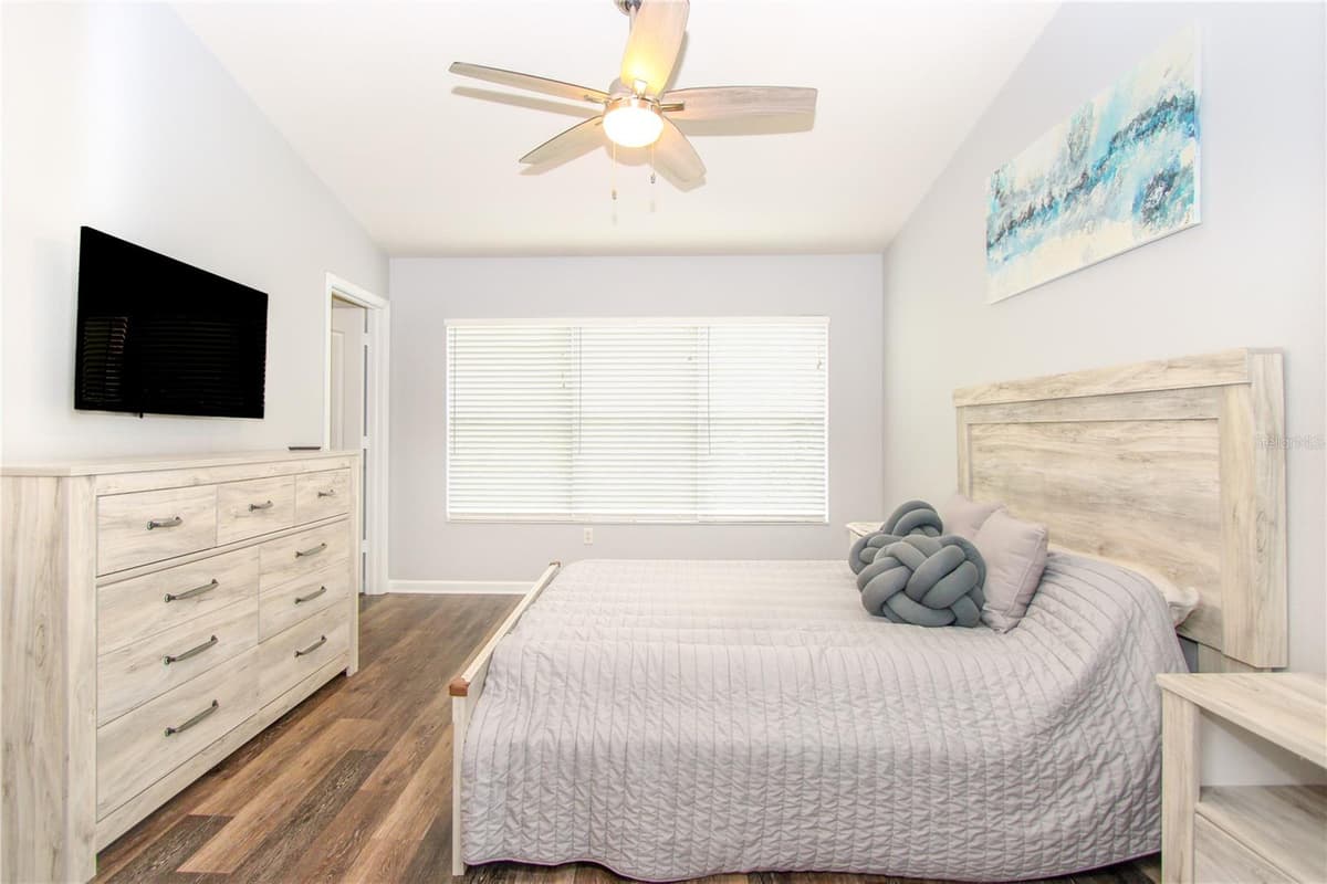 2722 CONCH HOLLOW DRIVE — photo 14 of 25