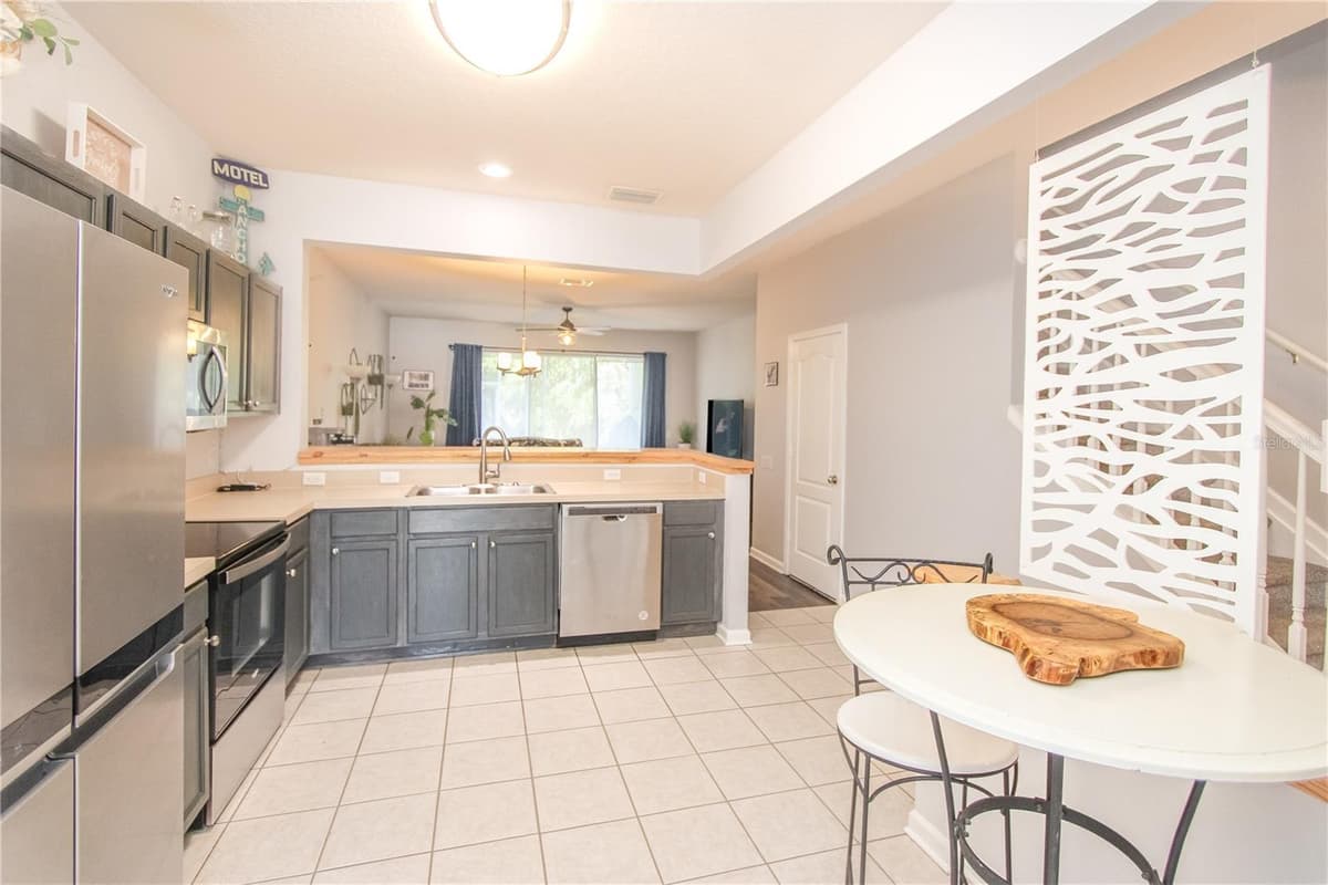 2722 CONCH HOLLOW DRIVE — photo 5 of 25