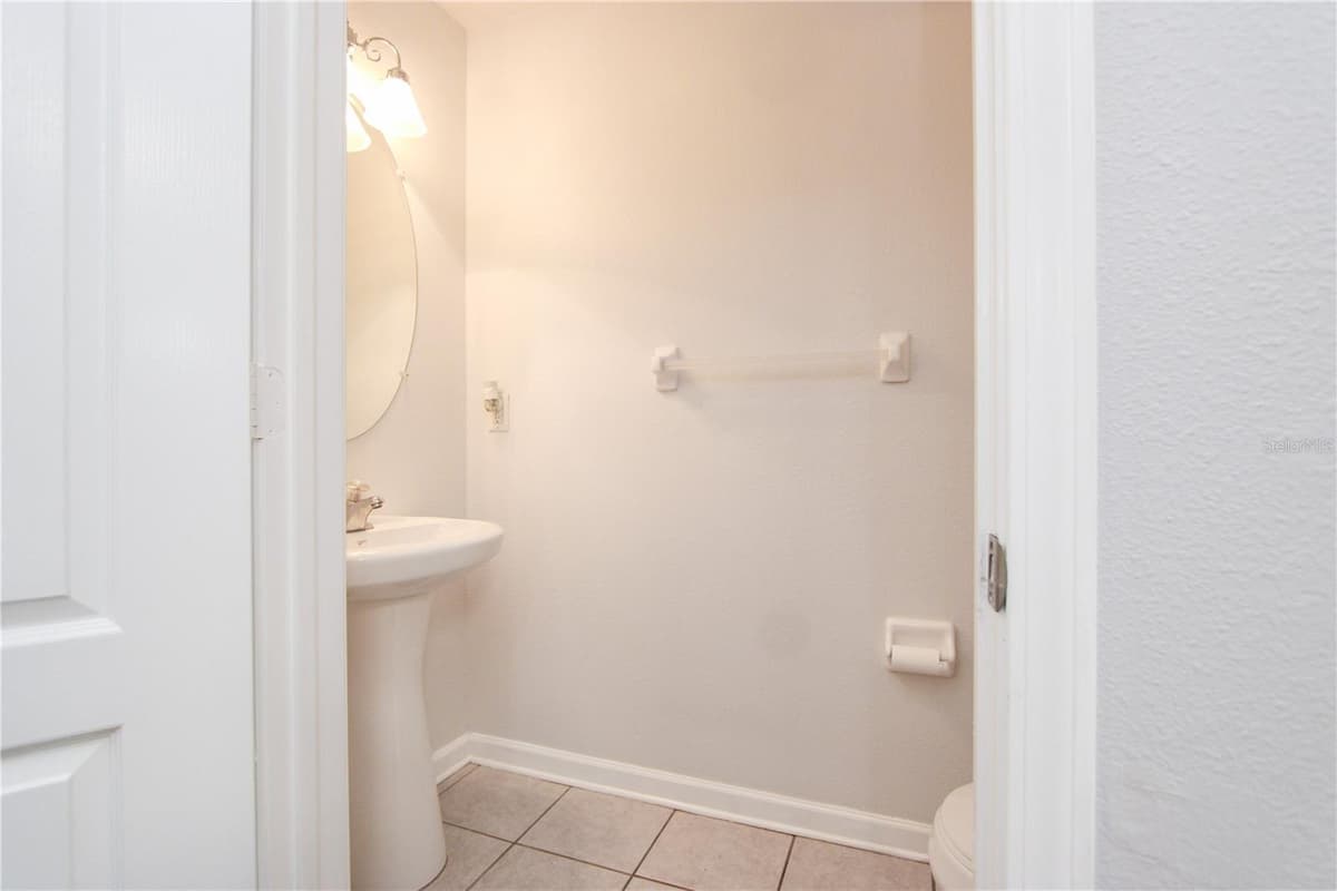 2722 CONCH HOLLOW DRIVE — photo 11 of 25