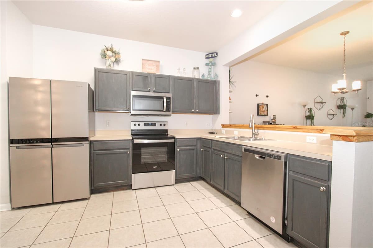 2722 CONCH HOLLOW DRIVE — photo 4 of 25