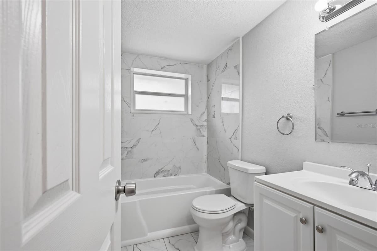 8531 HORIZON LANE — photo 32 of 36