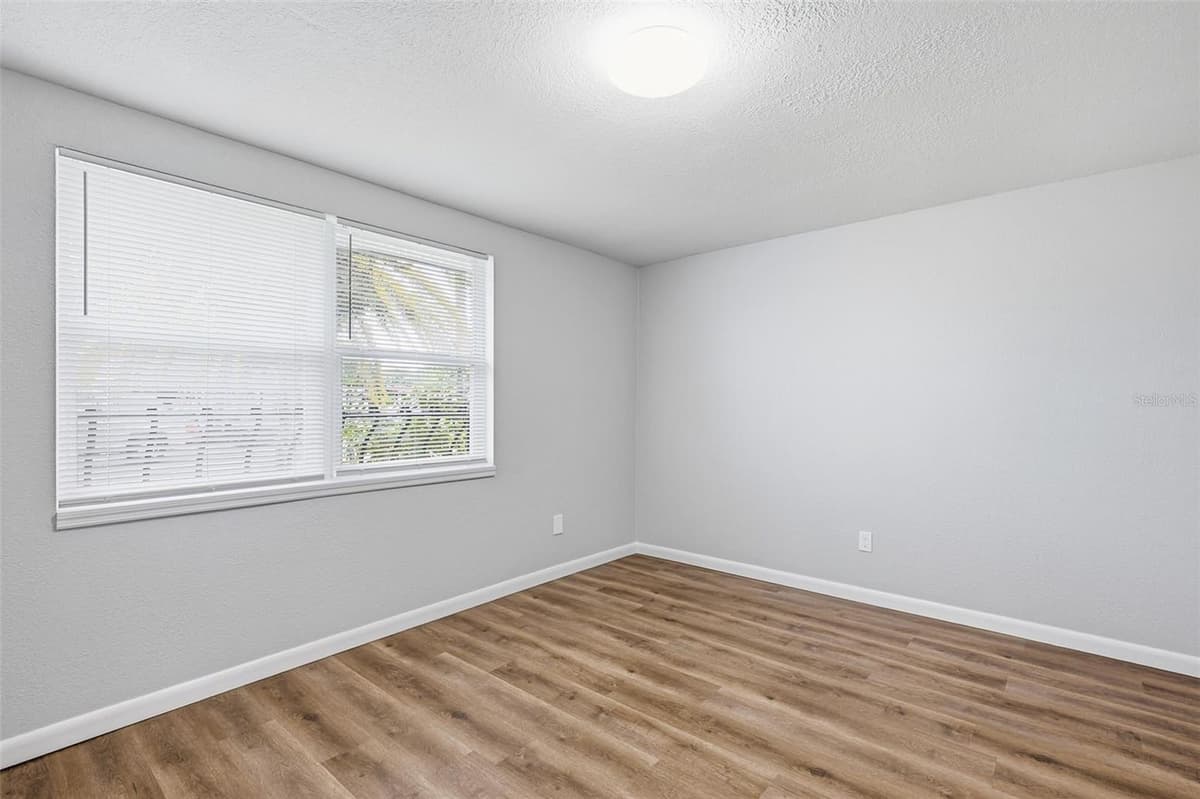 8531 HORIZON LANE — photo 23 of 36