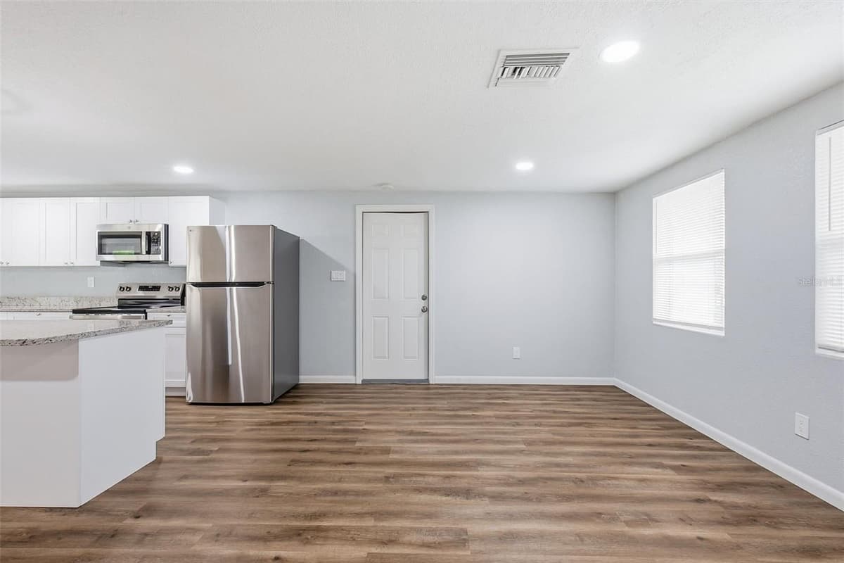 8531 HORIZON LANE — photo 19 of 36