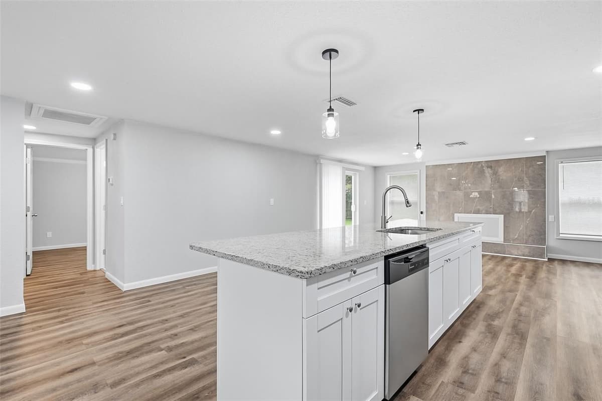 8531 HORIZON LANE — photo 17 of 36