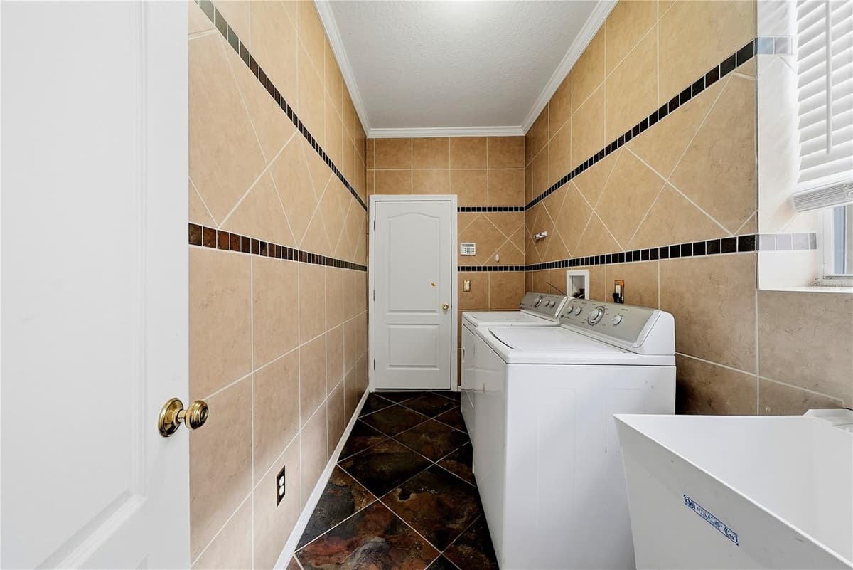 11335 VILLAGE BROOK DRIVE — photo 24 of 53