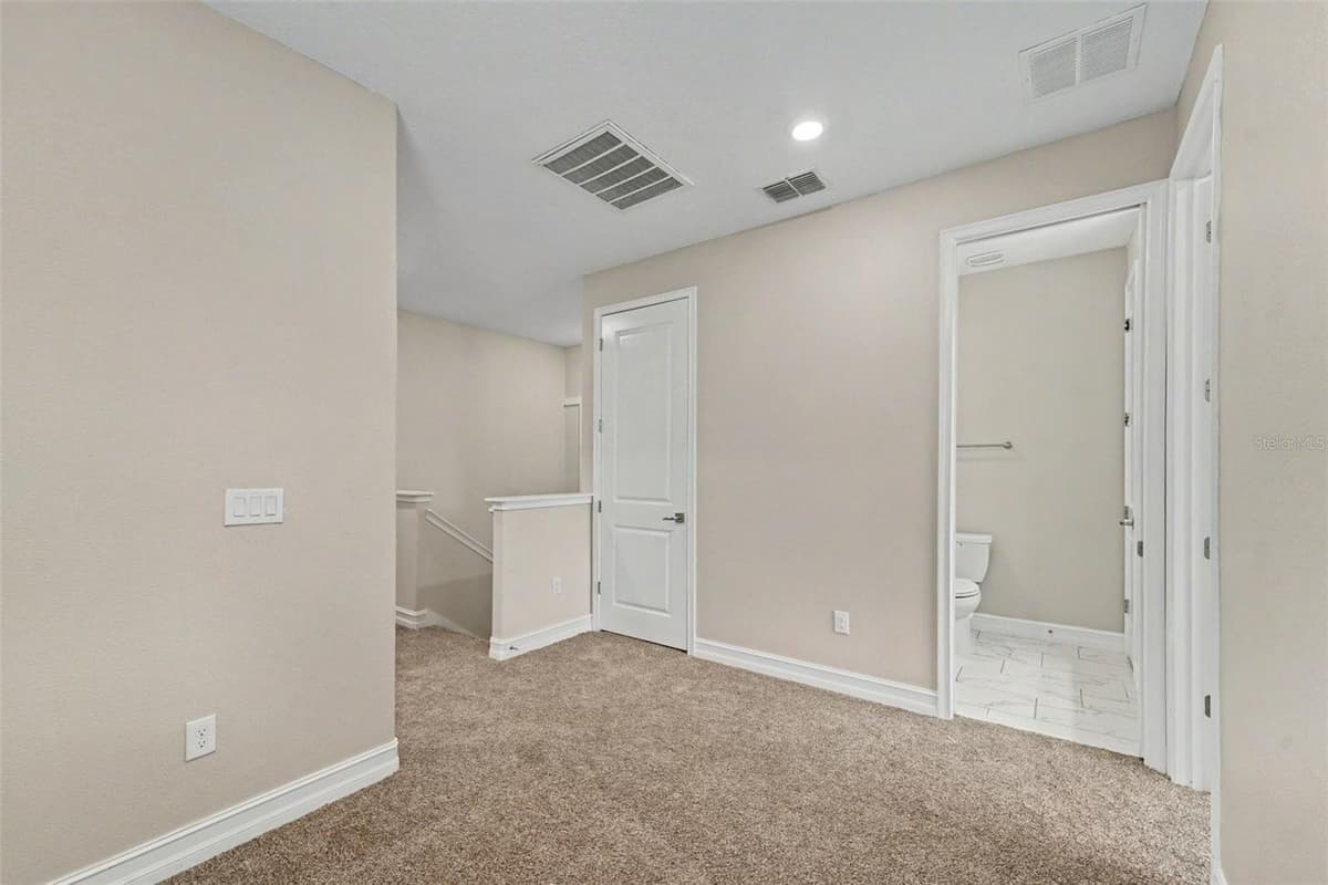 5150 SAN MARTINO DRIVE — photo 7 of 15