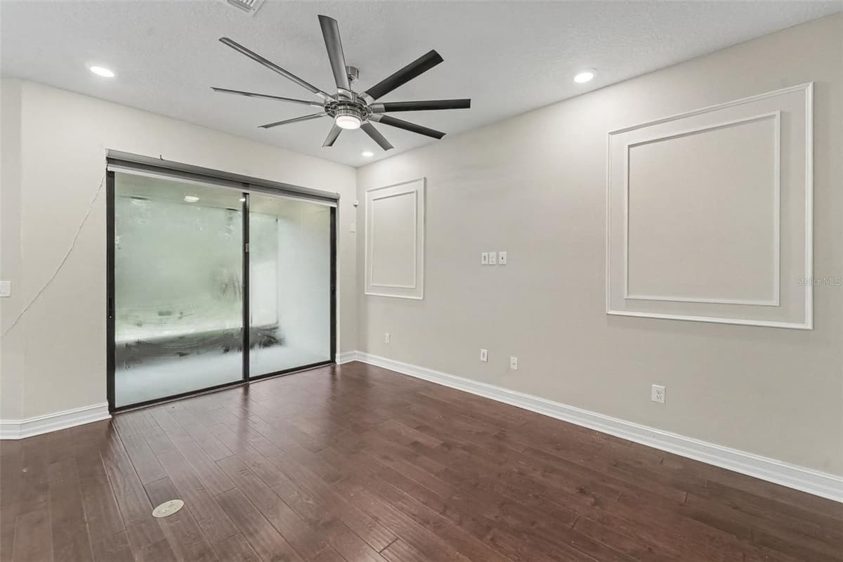 5150 SAN MARTINO DRIVE — photo 4 of 15