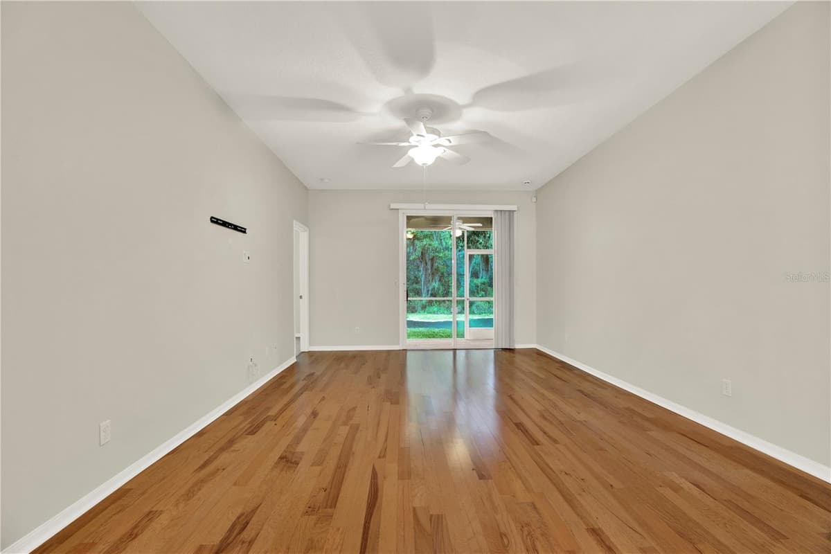 4353 BROOKER CREEK DR — photo 7 of 30