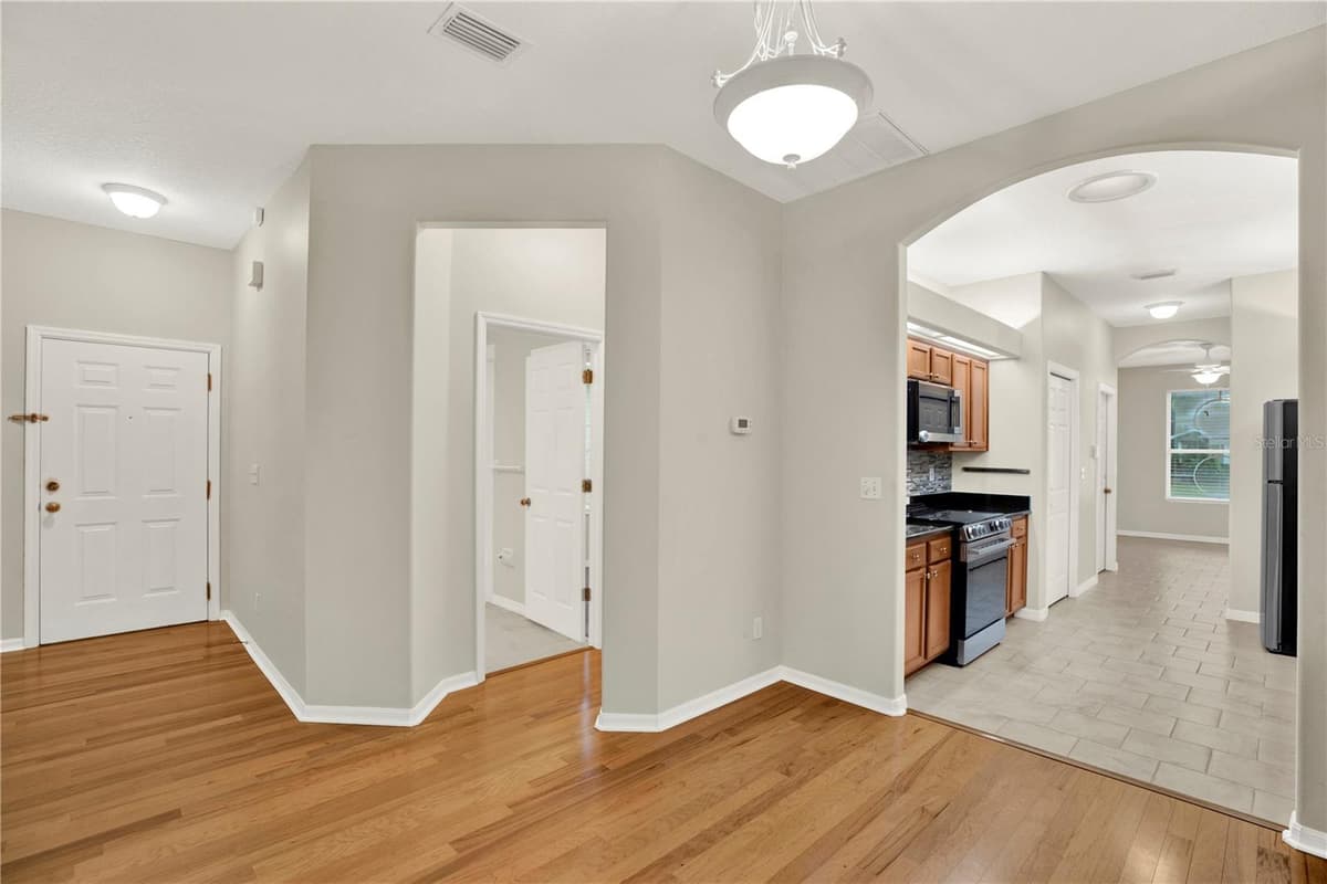 4353 BROOKER CREEK DR — photo 9 of 30