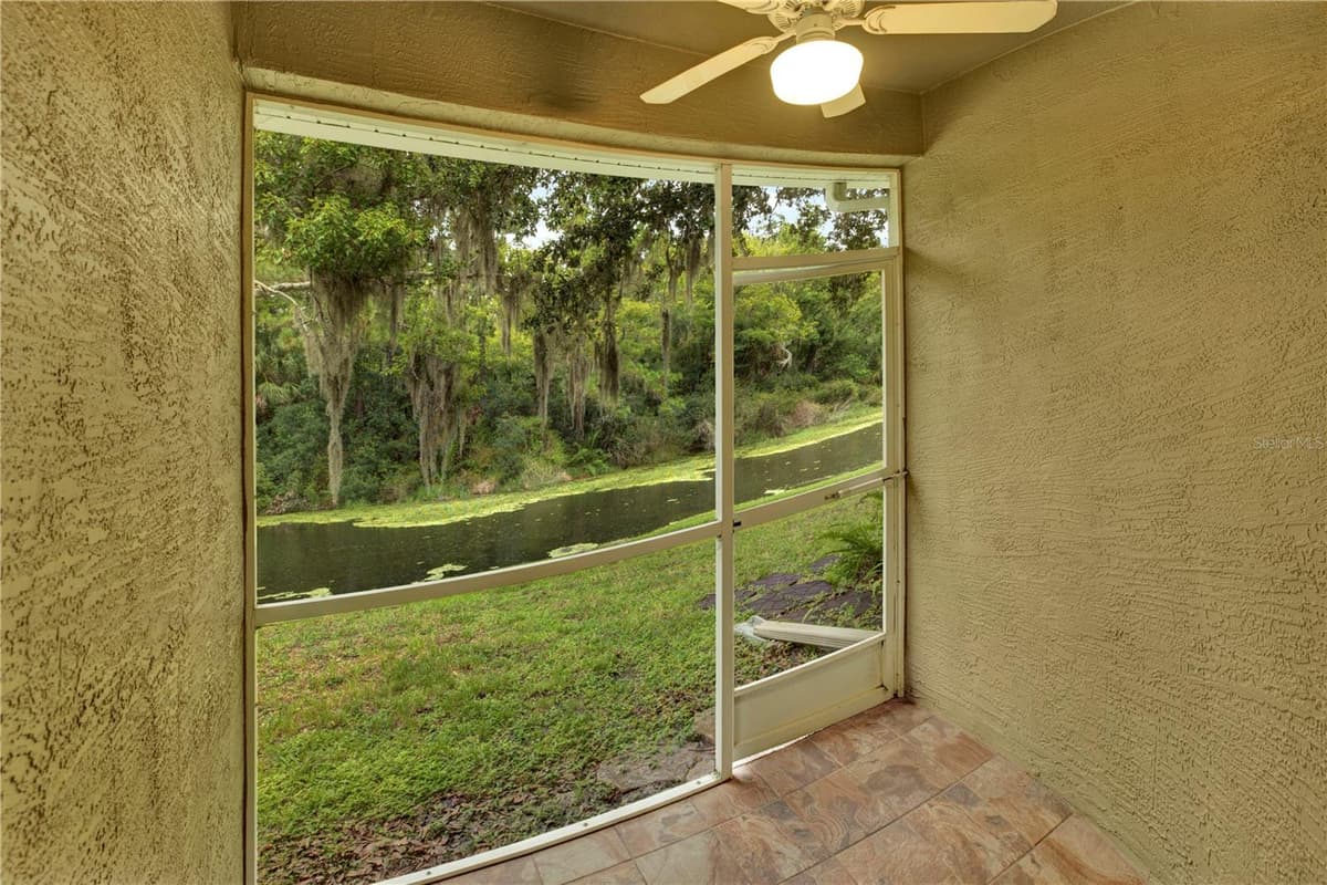 4353 BROOKER CREEK DR — photo 24 of 30