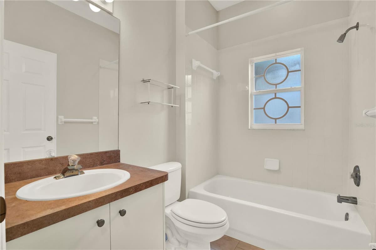4353 BROOKER CREEK DR — photo 22 of 30