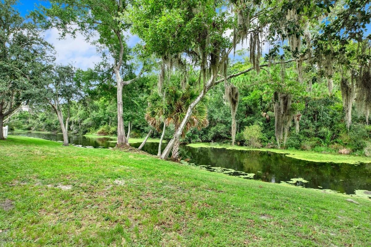 4353 BROOKER CREEK DR — photo 26 of 30