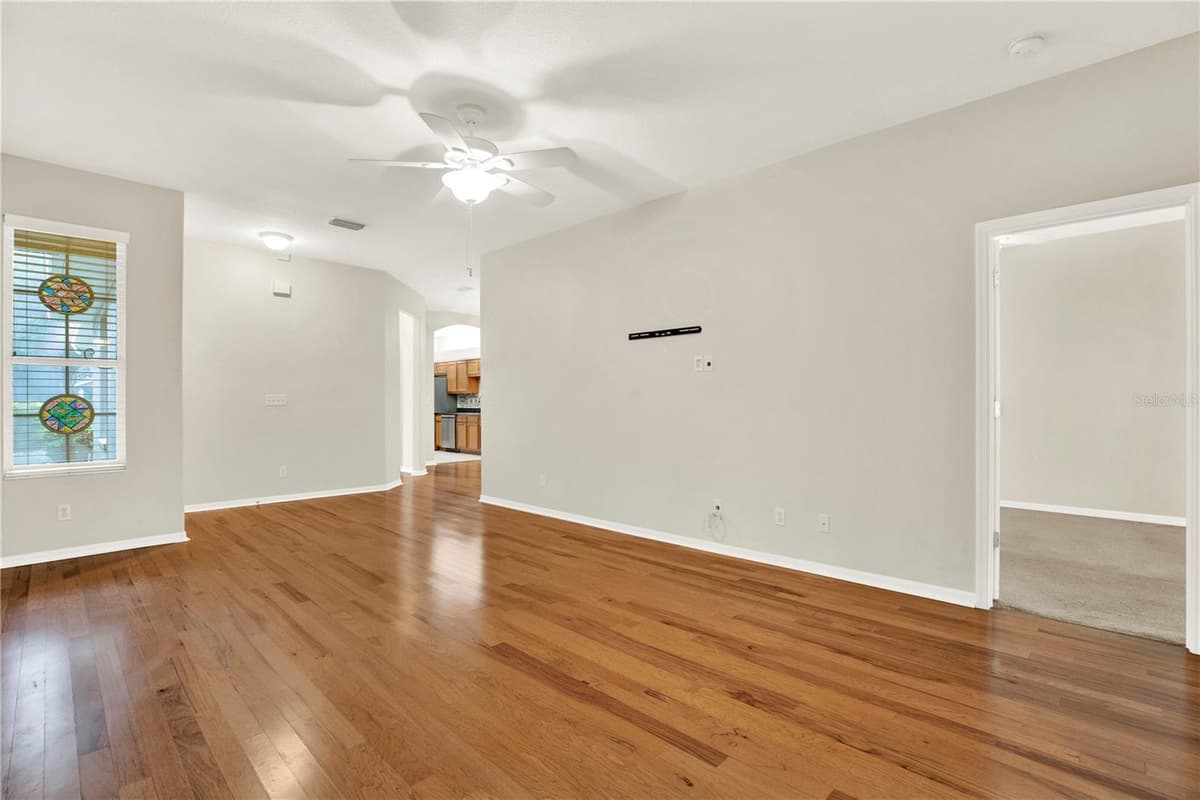 4353 BROOKER CREEK DR — photo 8 of 30