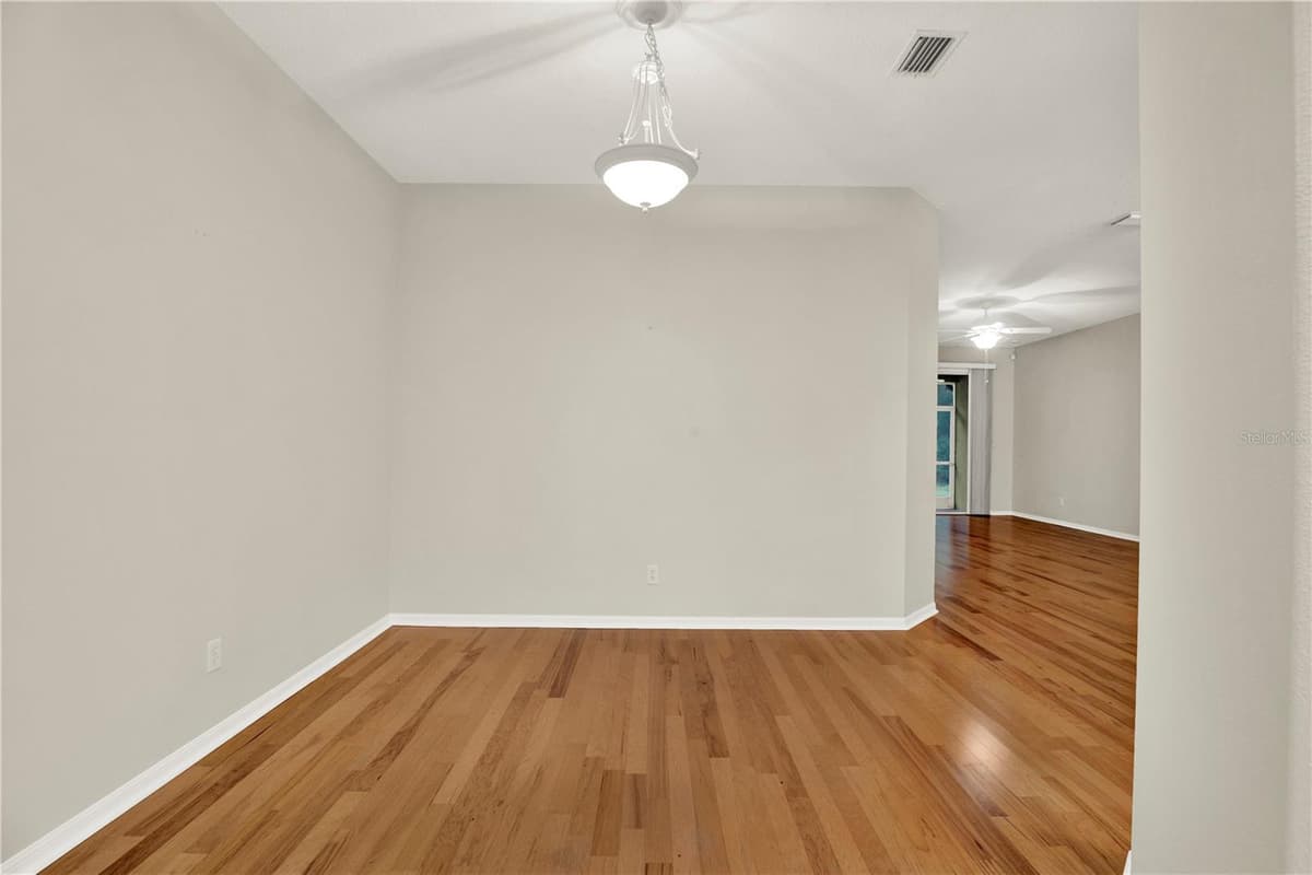 4353 BROOKER CREEK DR — photo 11 of 30