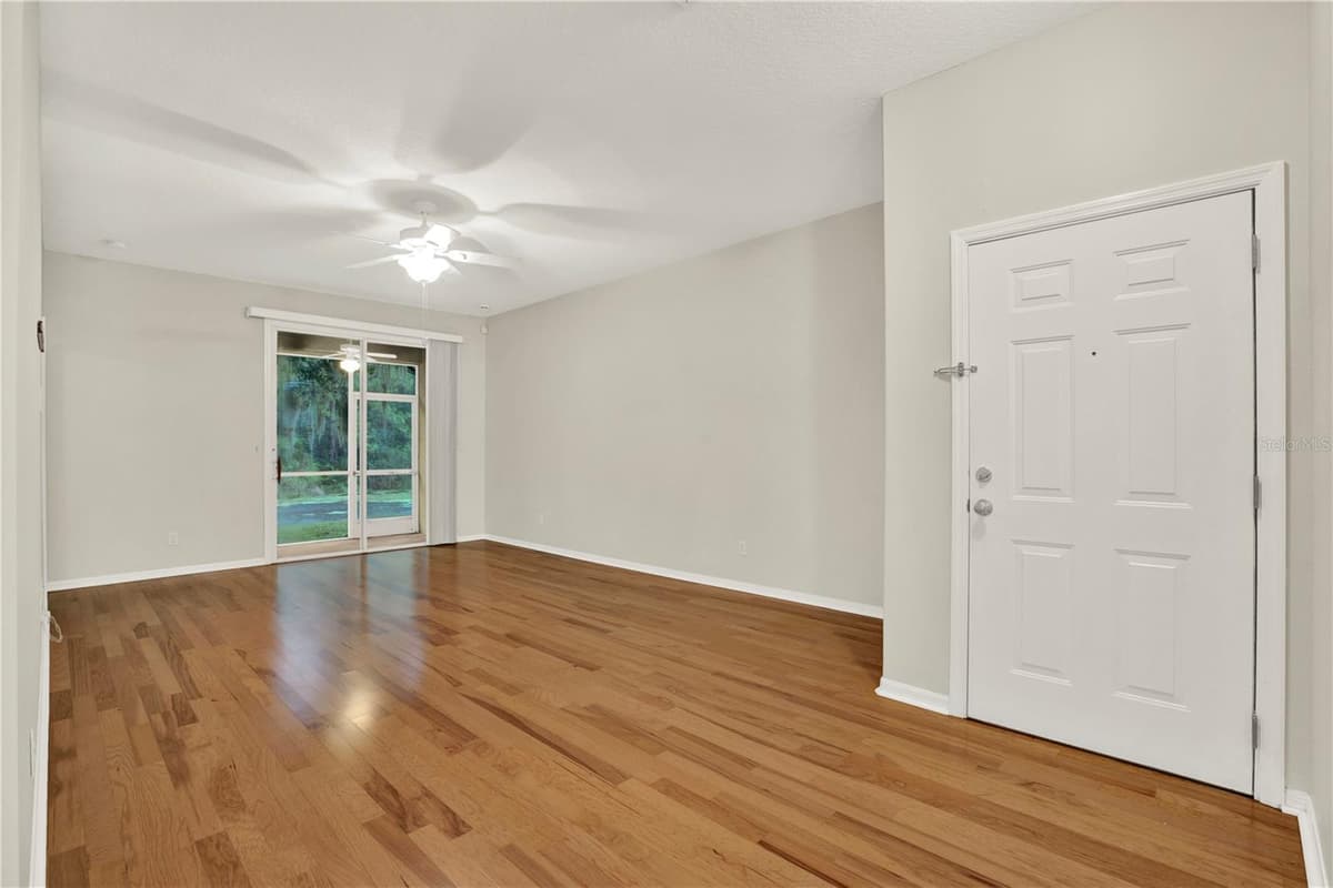 4353 BROOKER CREEK DR — photo 6 of 30