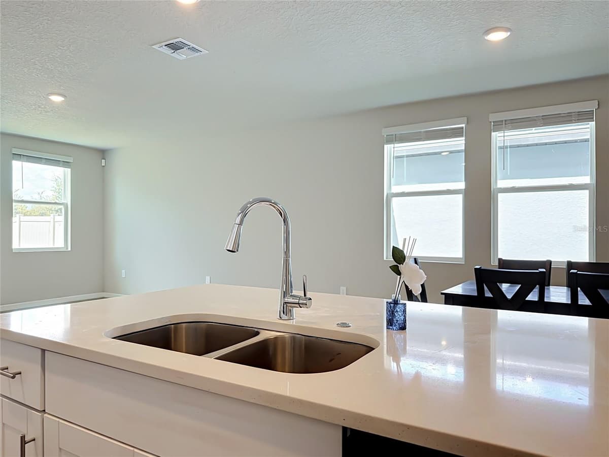 1836 CARNOSTIE ROAD — photo 10 of 59