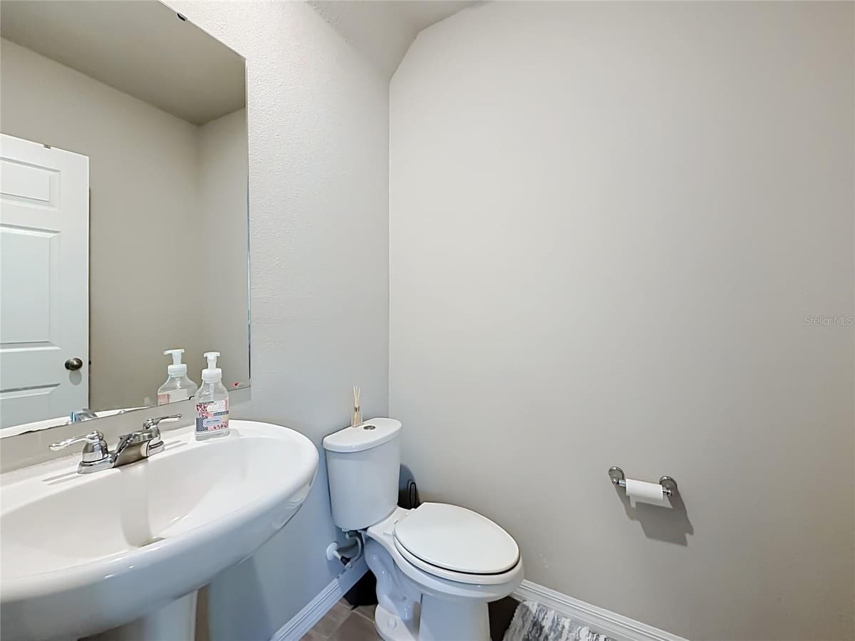 1836 CARNOSTIE ROAD — photo 46 of 59