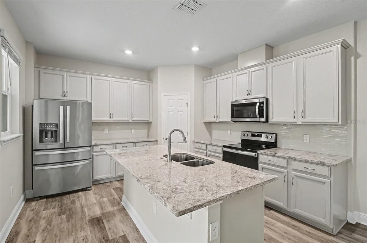 1427 BROAD WING LANE — photo 6 of 25