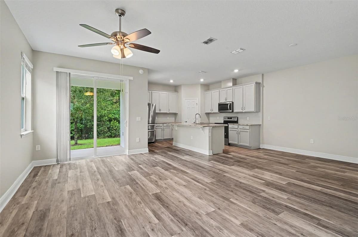 1427 BROAD WING LANE — photo 4 of 25