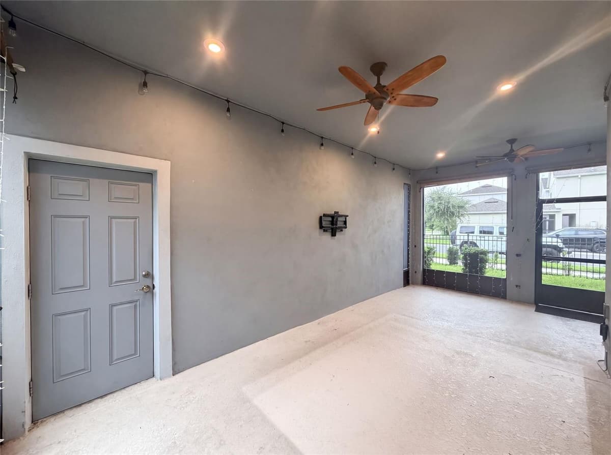 13720 STEVENSON LANE — photo 40 of 43