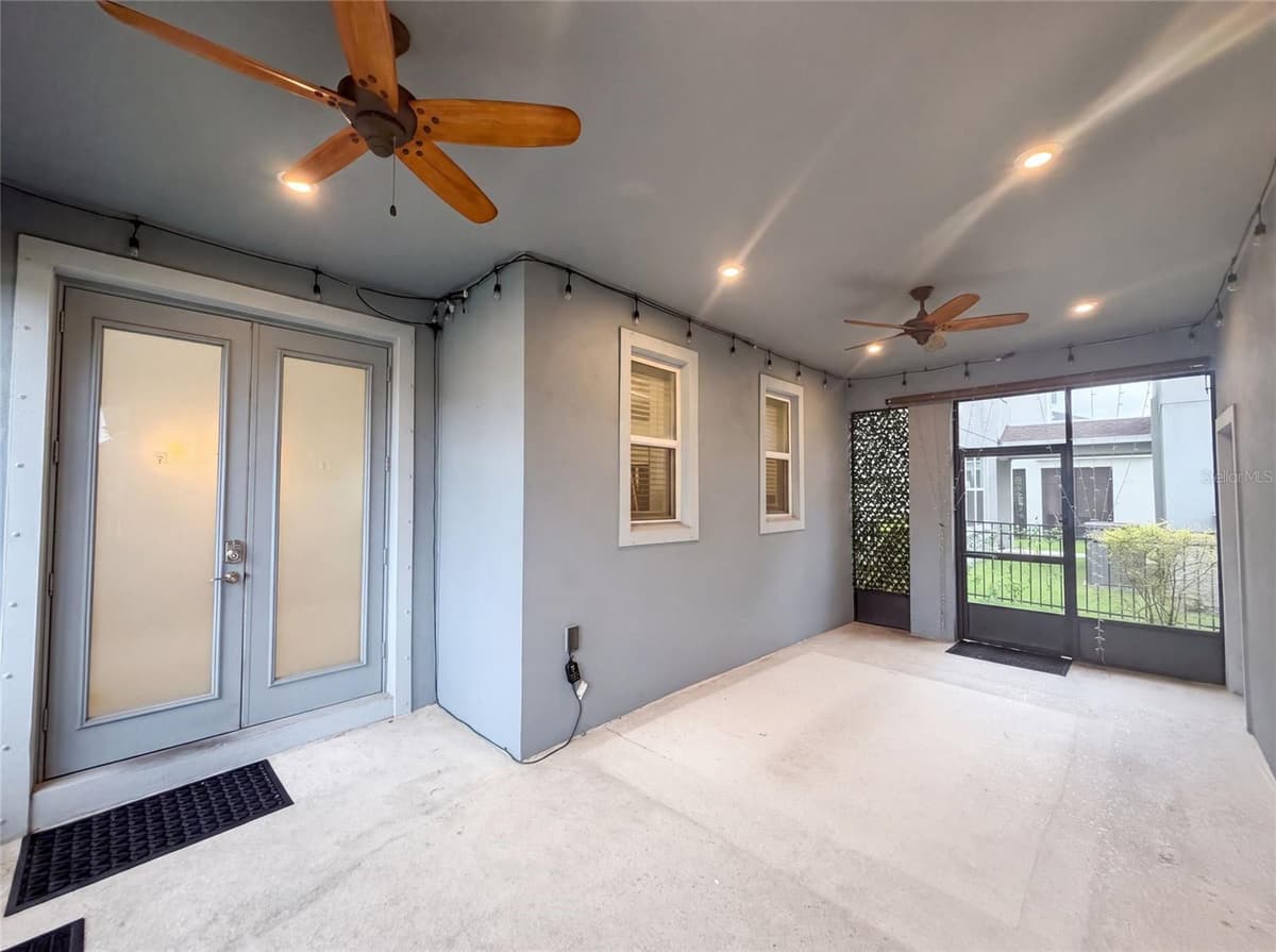 13720 STEVENSON LANE — photo 39 of 43