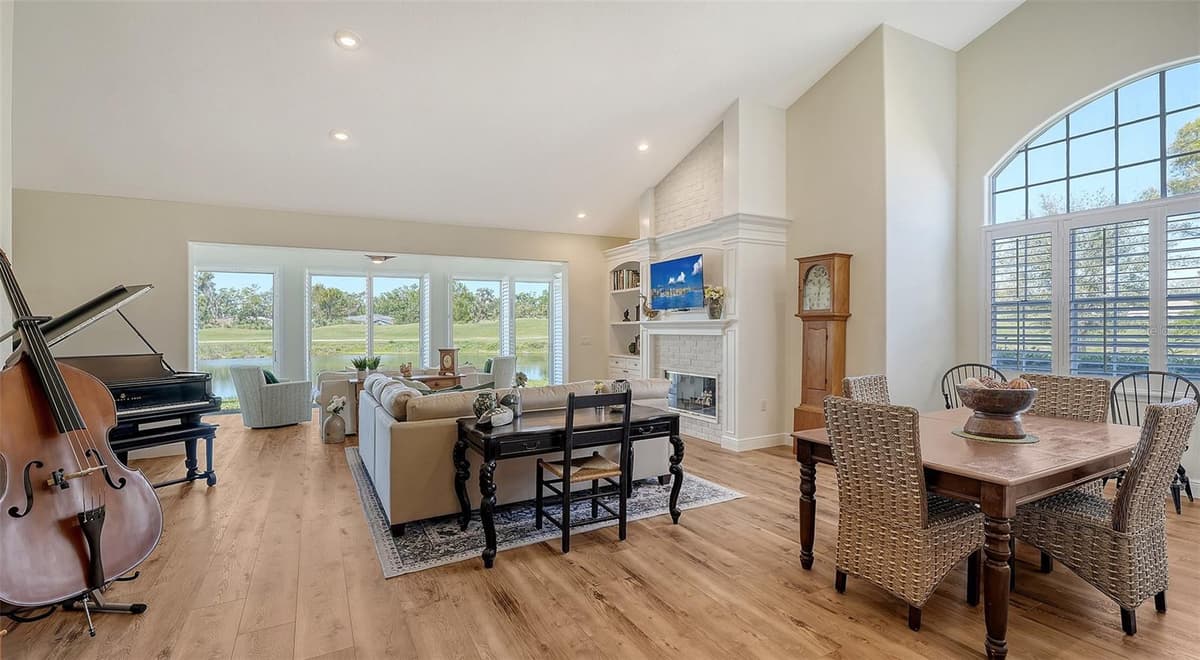 4060 PENSHURST PARK — photo 3 of 50