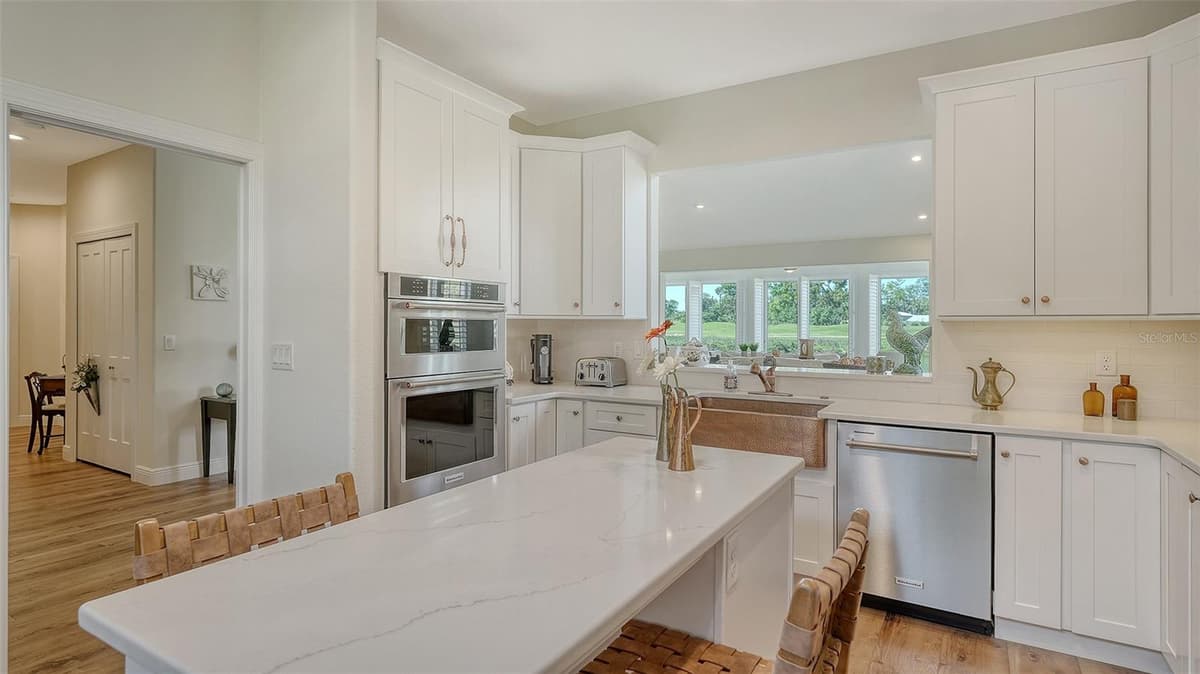 4060 PENSHURST PARK — photo 9 of 50