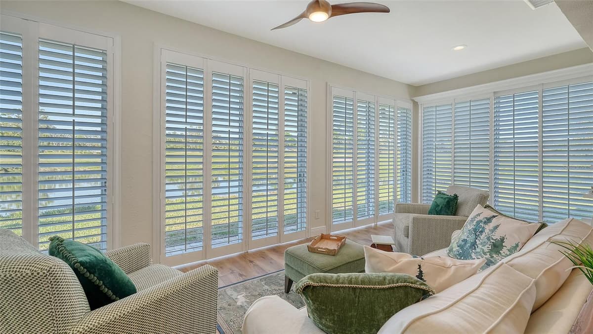 4060 PENSHURST PARK — photo 16 of 50