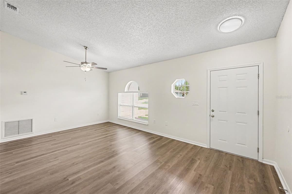 287 DELAKE ROAD — photo 3 of 24