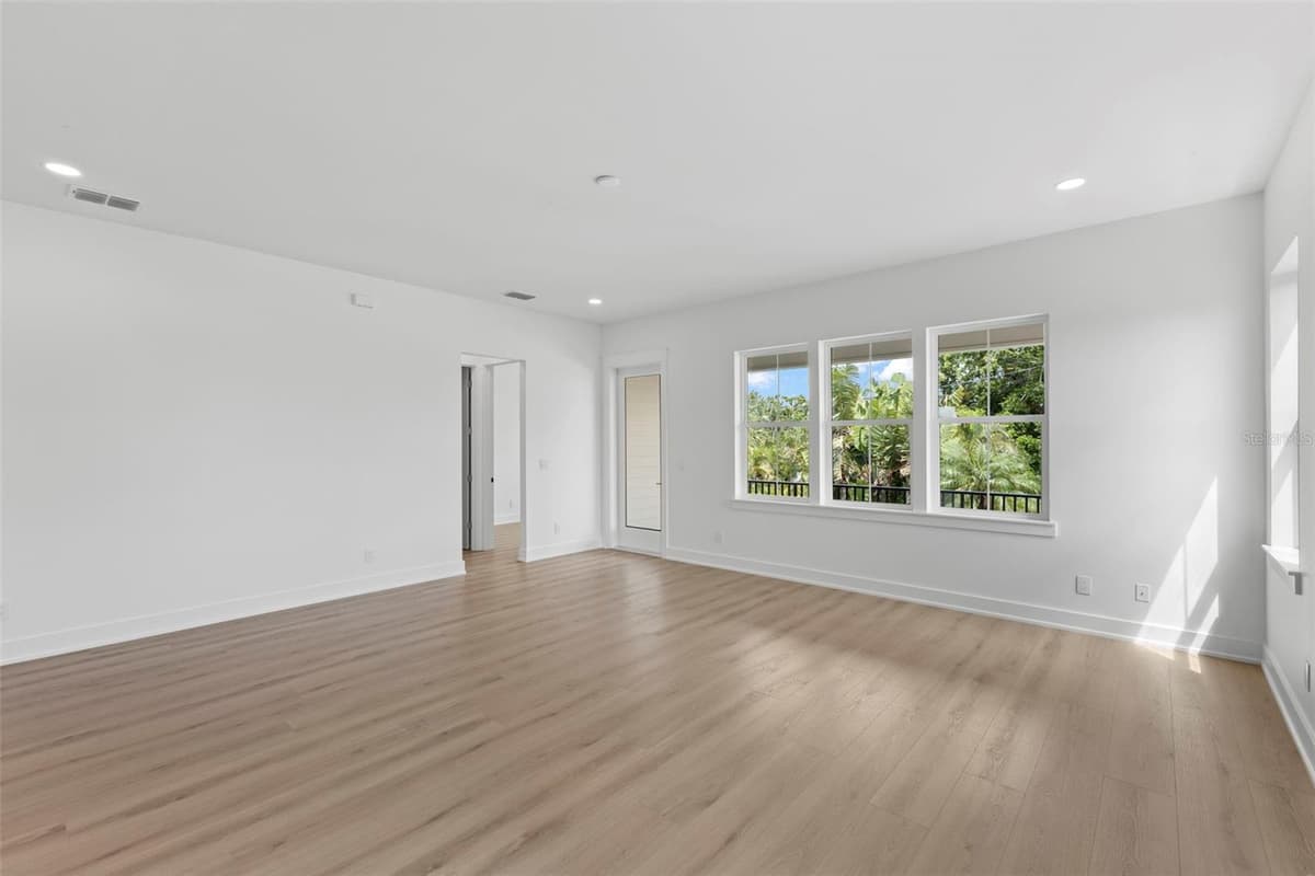 3534 OVERLOOK DRIVE — photo 20 of 52