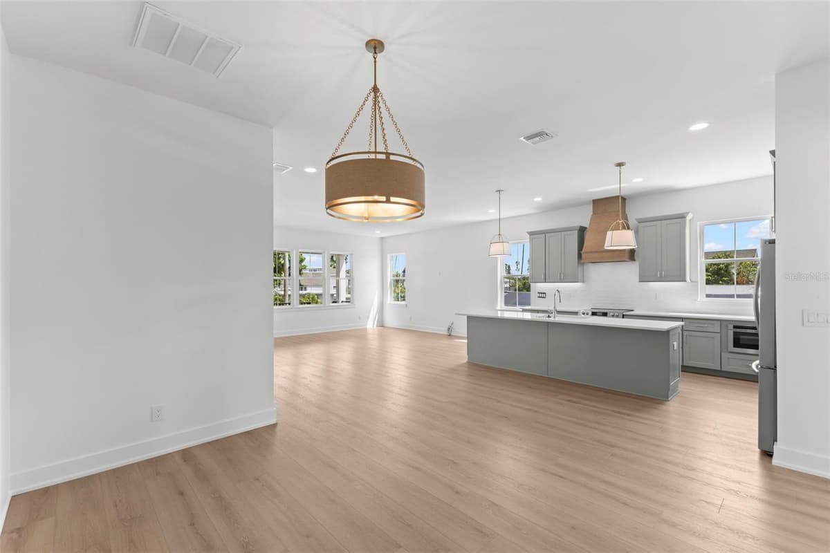 3534 OVERLOOK DRIVE — photo 15 of 52