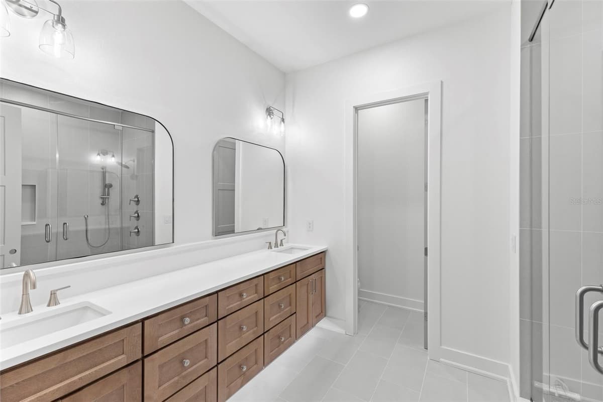 3534 OVERLOOK DRIVE — photo 24 of 52