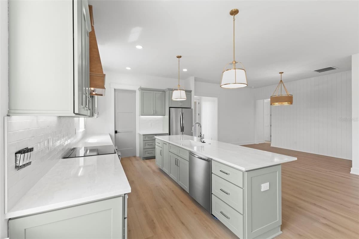 3534 OVERLOOK DRIVE — photo 13 of 52