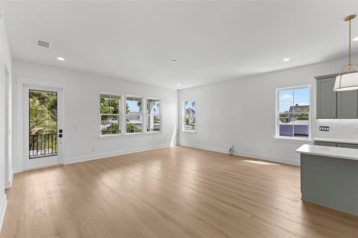 3534 OVERLOOK DRIVE — photo 19 of 52