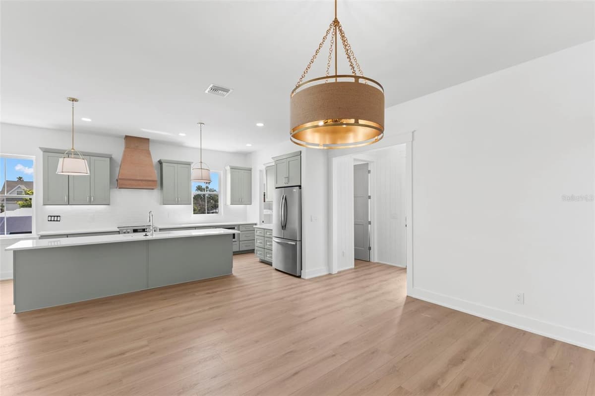 3534 OVERLOOK DRIVE — photo 14 of 52