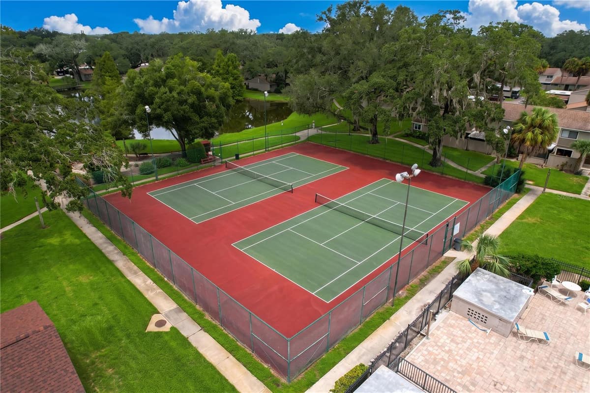 7907 SABAL DRIVE — photo 6 of 45