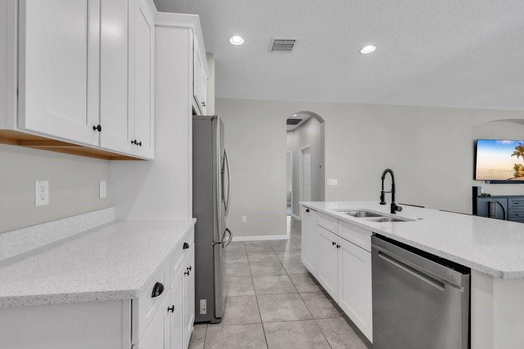 17651 BRIGHT WHEAT DRIVE — photo 9 of 42